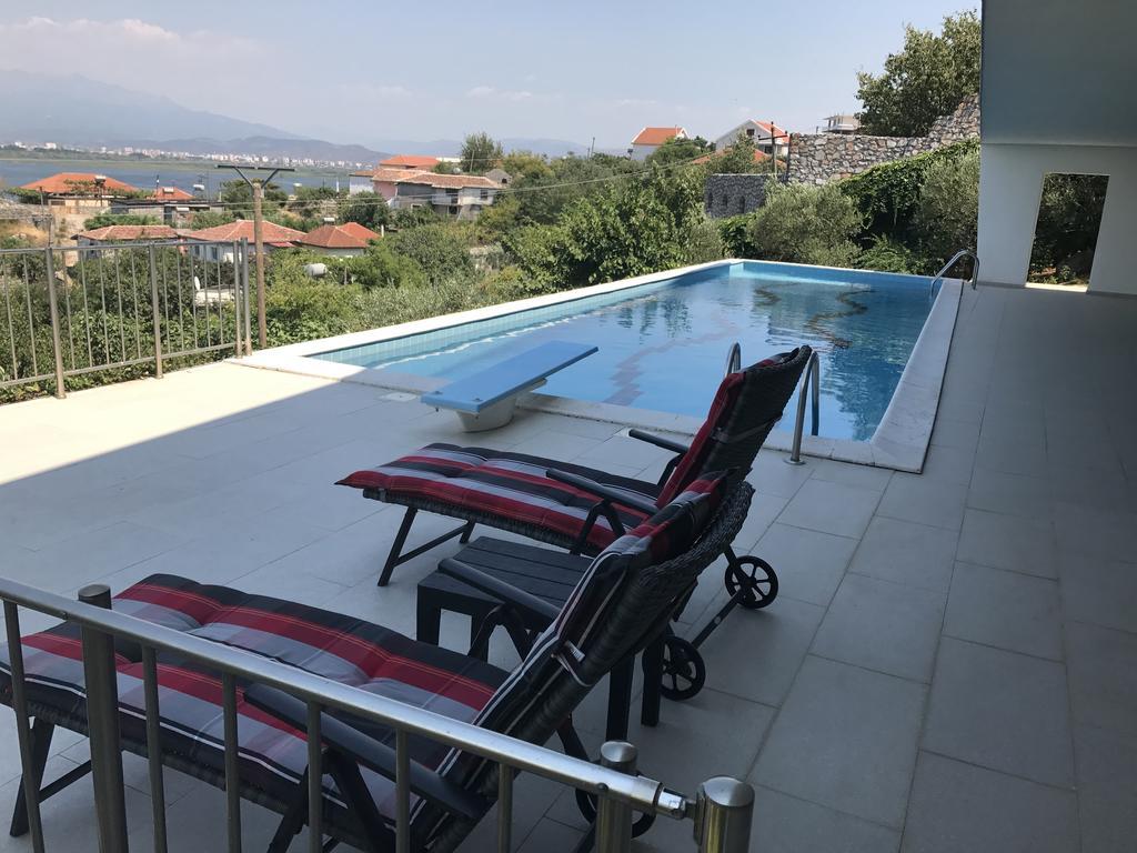 Modern Swimming-Pool Villa Shkoder Luaran gambar